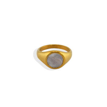 Round Pearl Signet Ring Gold