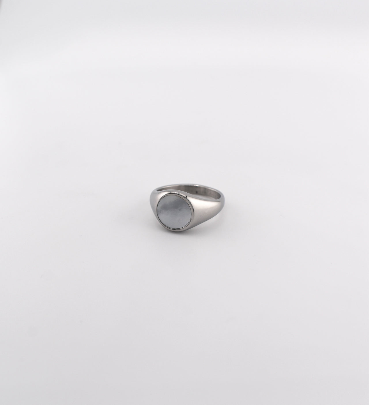 Round Pearl Signet Ring Silver