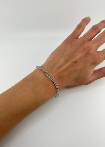 Thin Oval Link Bracelet